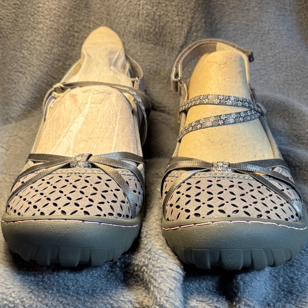 JBU Gray Women's Flats with Cutout Design
